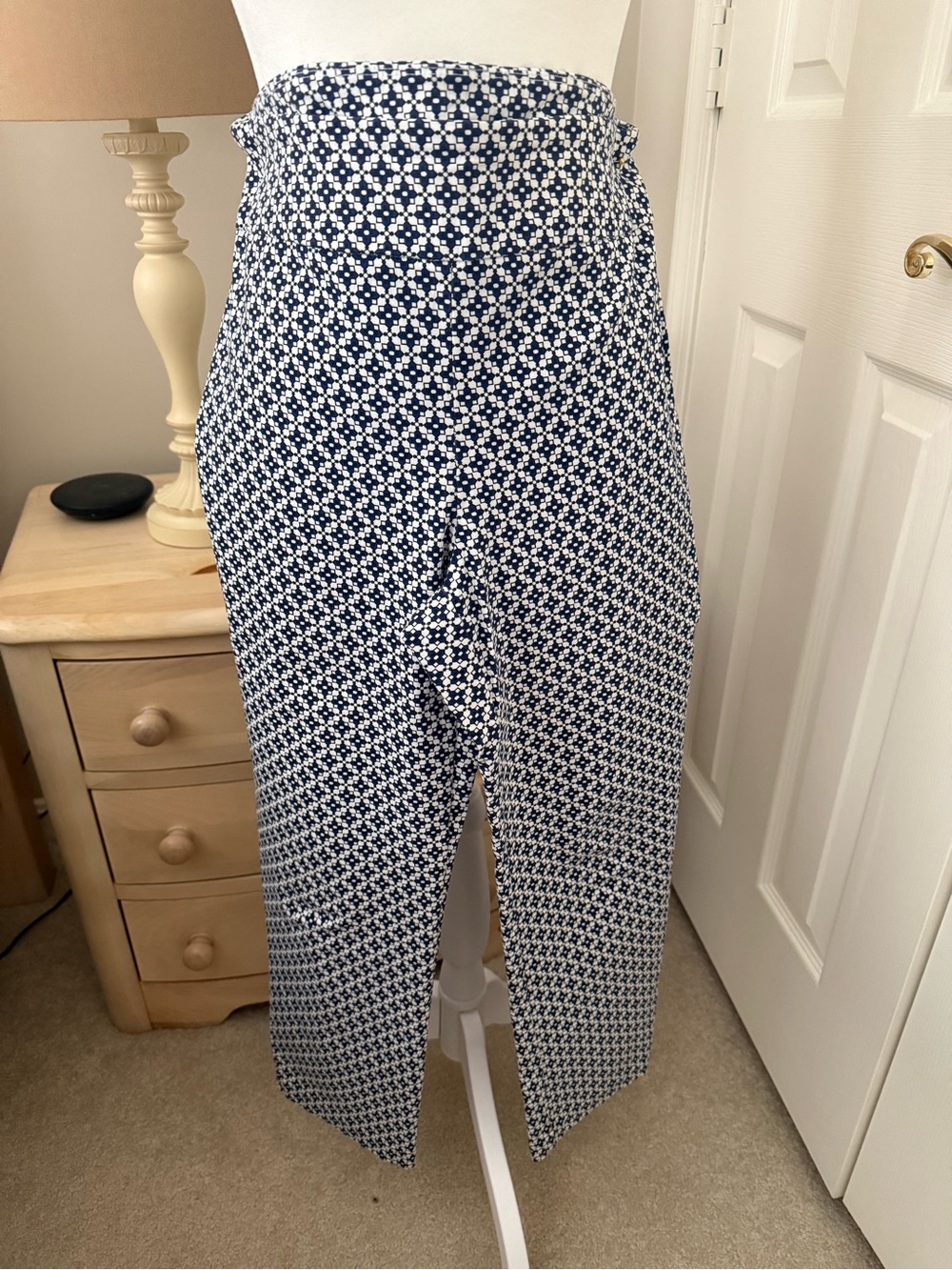 Attyre Navy and White Geometric Print stretch slacks